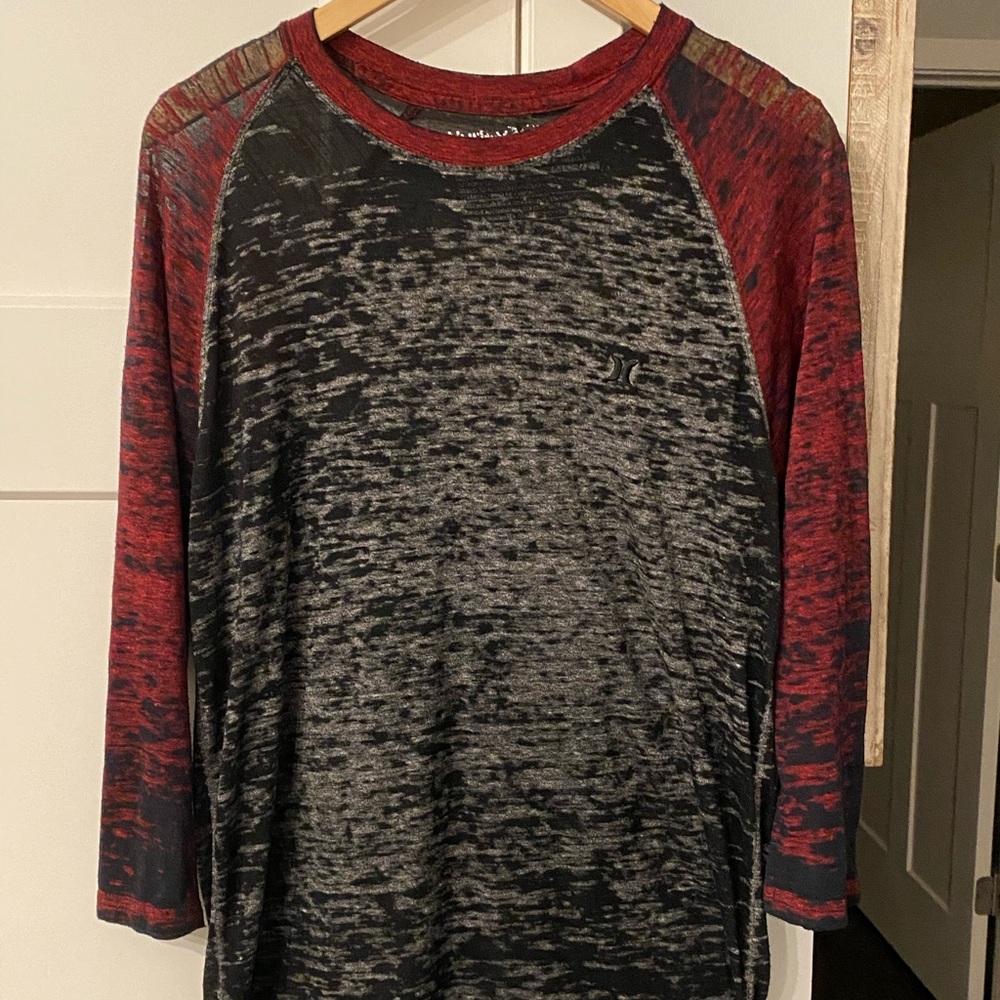 Hurley Men’s 3/4 Length shirt